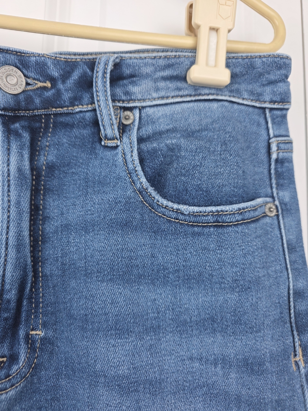 HIDDEN LOS ANGELES High Rise Raw Hem Flare Jeans Sz 28w/26L Dark Wash Ankle Crop - Picture 6 of 14